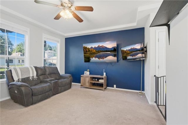312 Pine Street, Leavenworth, KS 66048