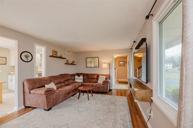 766 Somerset Dr Drive, Webster, NY 14580