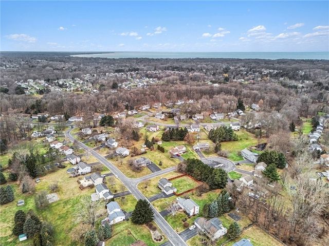 766 Somerset Dr Drive, Webster, NY 14580