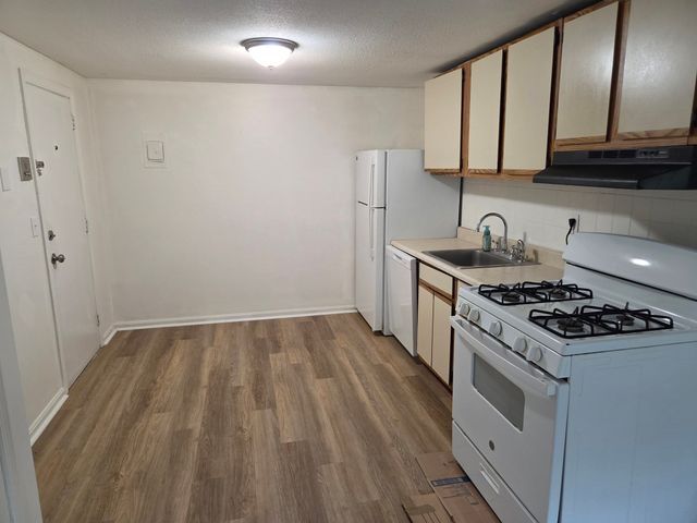 428 Great Rd 17, Acton, MA 01720