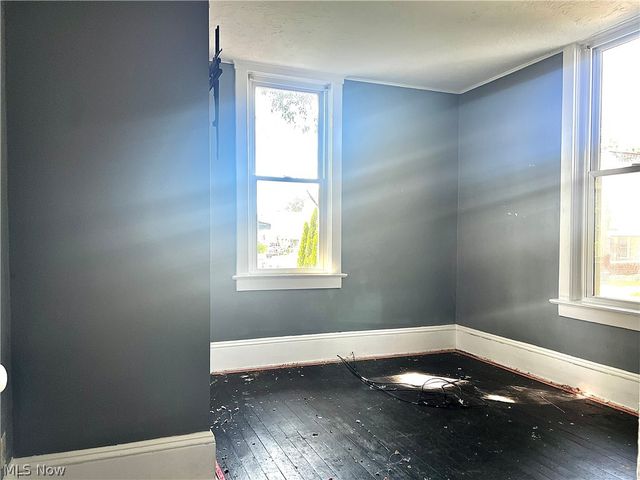 10402 Shale Avenue, Cleveland, OH 44104