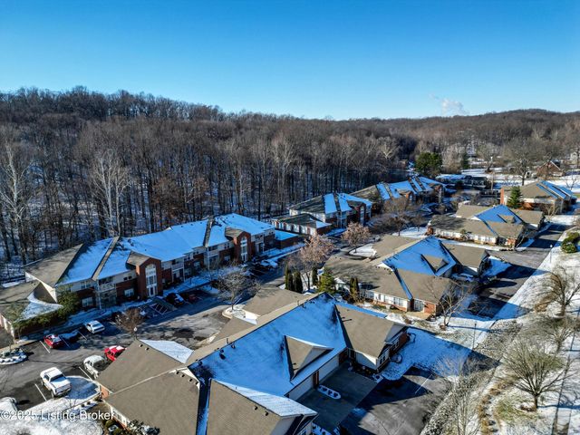 9206 Hawthorne Pointe Dr UNIT 202, Louisville, KY 40272