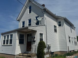 1097 Dixwell Avenue, Hamden, CT 06514