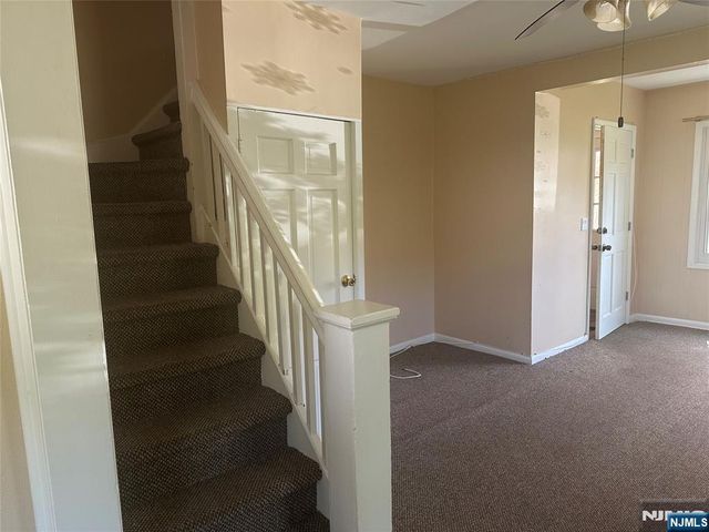 10 Kinderkamack Road 1, Woodcliff Lake, NJ 07677