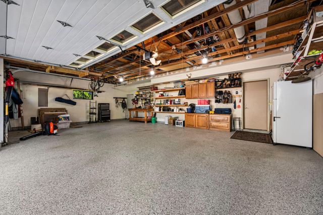 1205 Hilloway Circle, Burnsville, MN 55306
