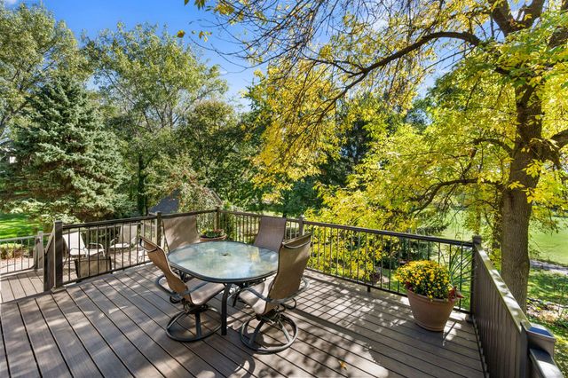 1205 Hilloway Circle, Burnsville, MN 55306