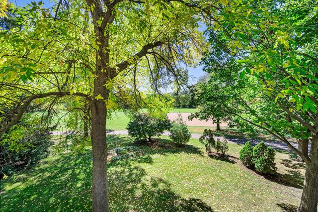 1205 Hilloway Circle, Burnsville, MN 55306