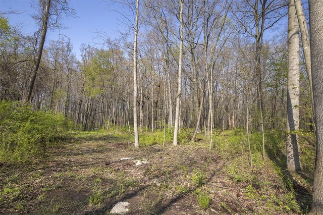 15161 Hillside, Lakeside, MI 49116