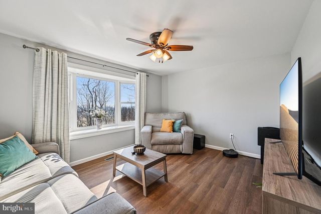 6100 MOUNTAIN CHURCH RD, Jefferson, MD 21755