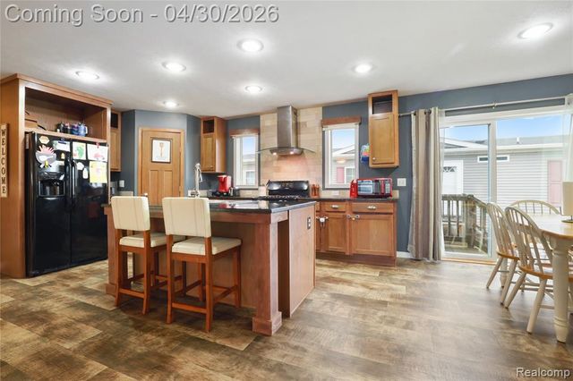 6267 Imperial Dr., Fenton, MI 48430