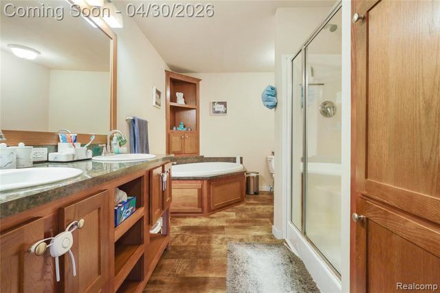 6267 Imperial Dr., Fenton, MI 48430