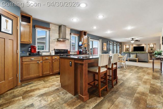 6267 Imperial Dr., Fenton, MI 48430