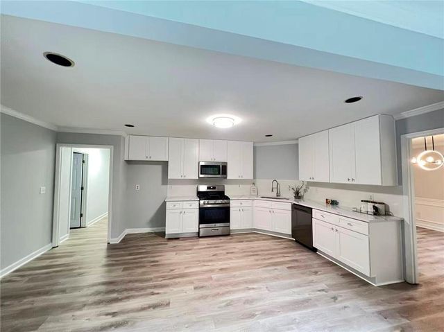 3800 John Herndon Court, Suwanee, GA 30024