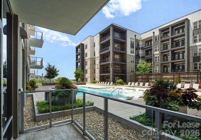 500 W Trade Street C2.T, Charlotte, NC 28202