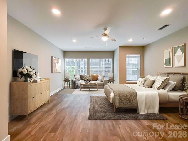 500 W Trade Street C2.T, Charlotte, NC 28202