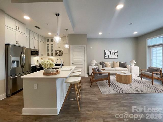 500 W Trade Street C2.T, Charlotte, NC 28202