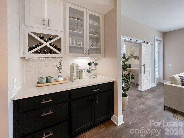 500 W Trade Street C2.T, Charlotte, NC 28202