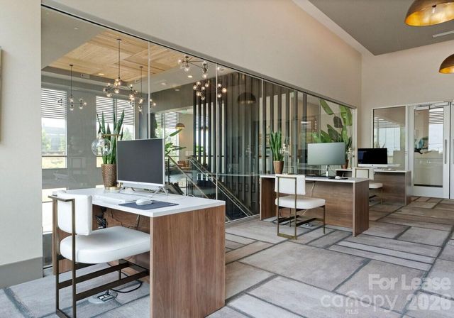 500 W Trade Street C2.T, Charlotte, NC 28202