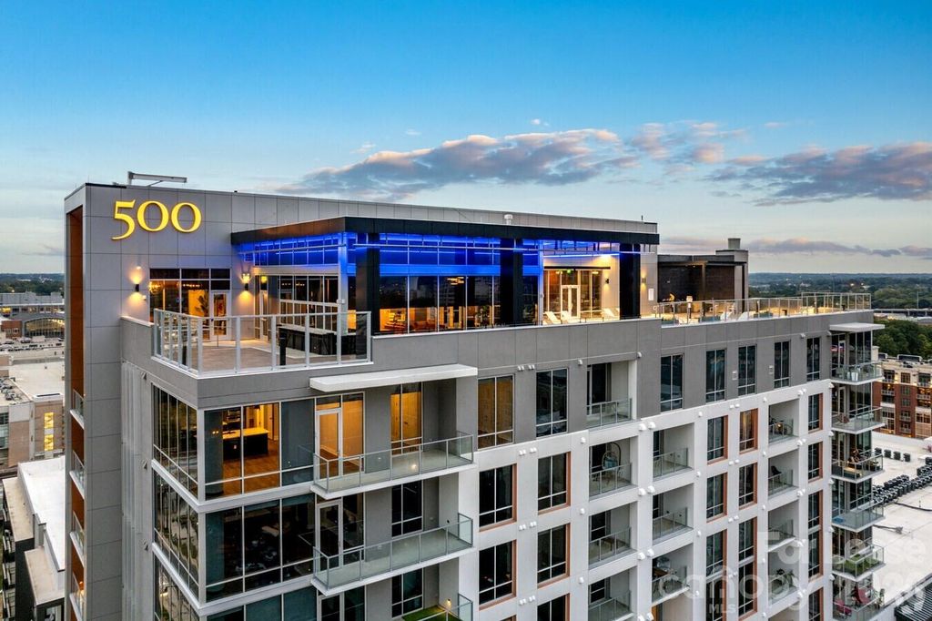 500 W Trade Street C2.T, Charlotte, NC 28202