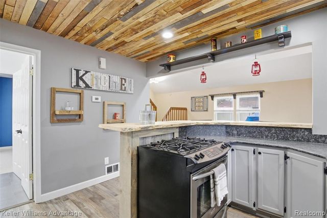 3555 Junior Drive, Pinckney, MI 48169