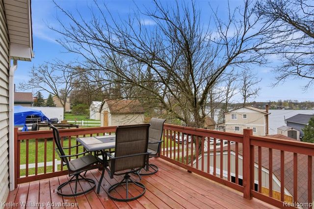 3555 Junior Drive, Pinckney, MI 48169