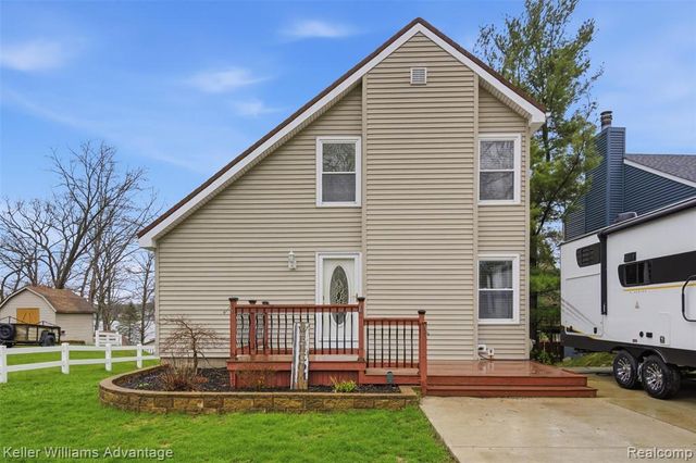 3555 Junior Drive, Pinckney, MI 48169