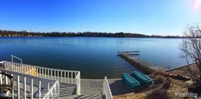 3555 Junior Drive, Pinckney, MI 48169