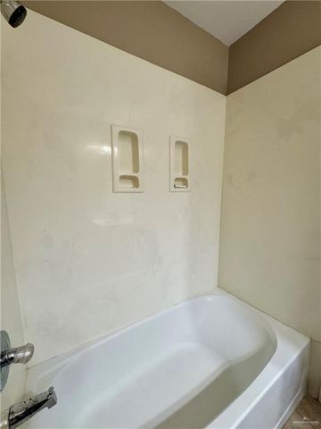 5801 N 39th Street, Mcallen, TX 78504