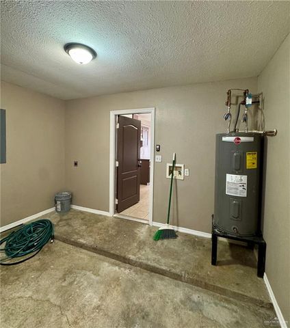 5801 N 39th Street, Mcallen, TX 78504