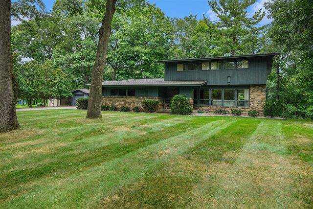 3307 Lake Drive, Allegan, MI 49010