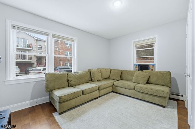 328 John St, Elizabeth City, NJ 07202