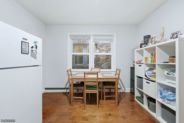 328 John St, Elizabeth City, NJ 07202