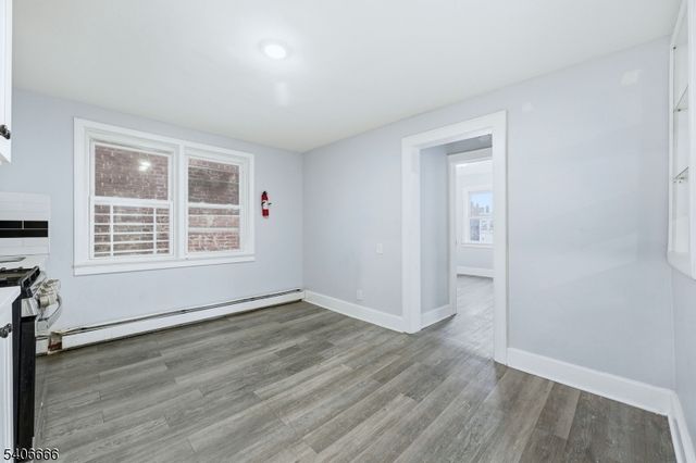 328 John St, Elizabeth City, NJ 07202