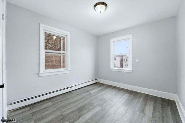 328 John St, Elizabeth City, NJ 07202