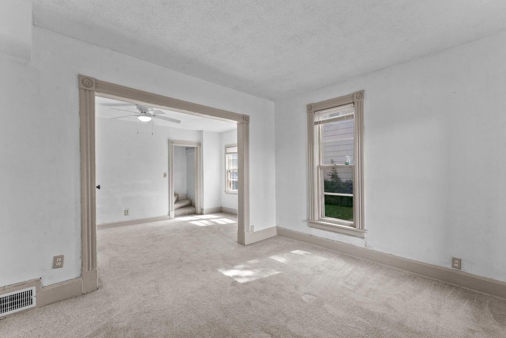 1827-1829 Saint Anthony Avenue, Saint Paul, MN 55104 — photo 4