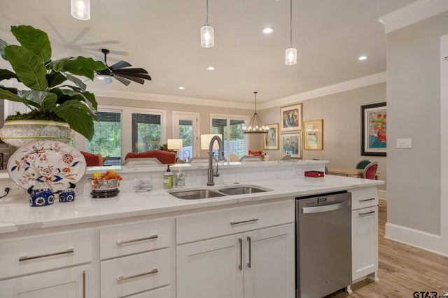 7614 Princedale, Tyler, TX 75703