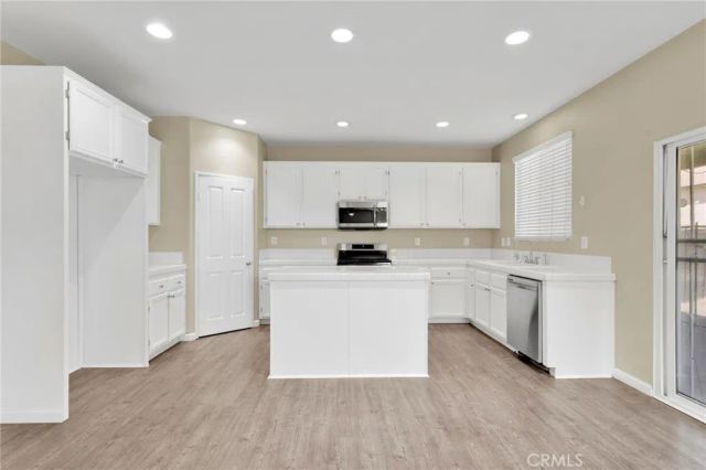 14605 Hummingbird Road, Victorville, CA 92394