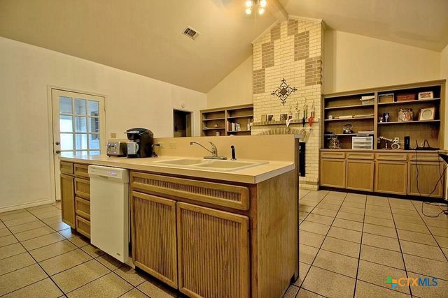 1298 Walter Ellison Drive, Lockhart, TX 78644