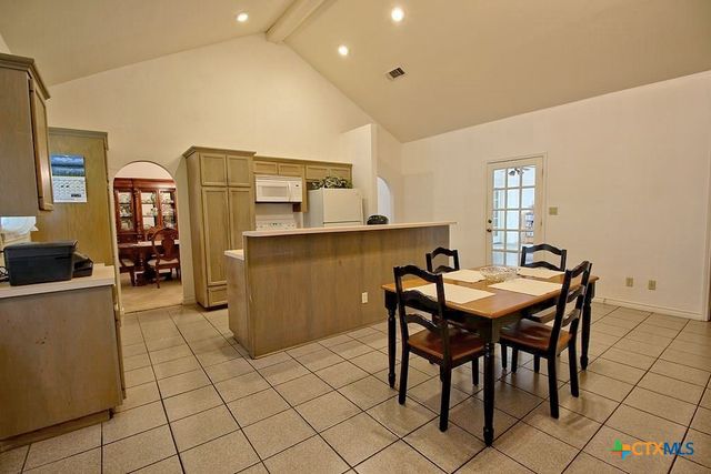 1298 Walter Ellison Drive, Lockhart, TX 78644