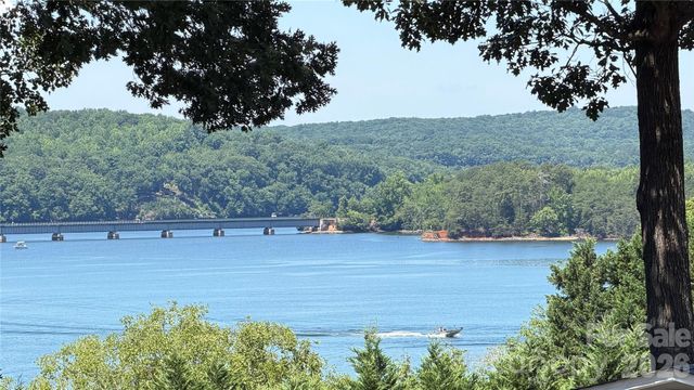 113 Lake View Drive, New London, NC 28127