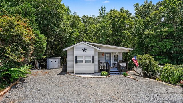 113 Lake View Drive, New London, NC 28127