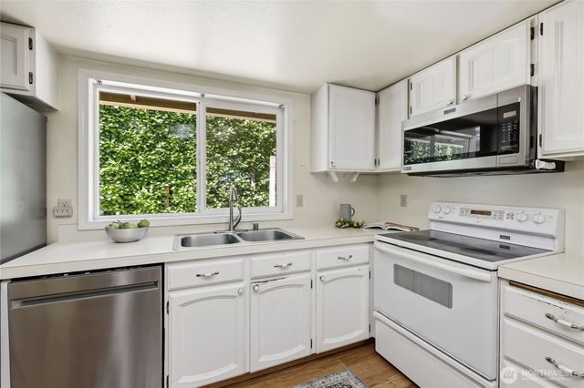 5929 Fern Avenue NE, Bremerton, WA 98311