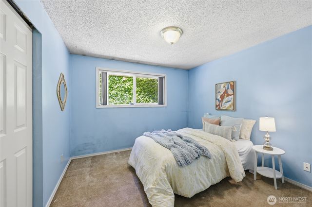 5929 Fern Avenue NE, Bremerton, WA 98311
