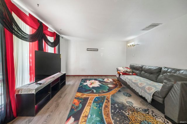 6219 Birchdale Drive, Fort Wayne, IN 46815