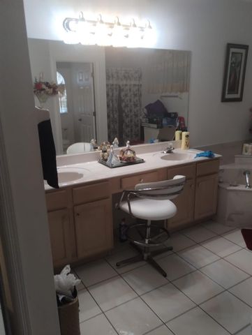 584 Laurel Oak Crt. NE, Palm Bay, FL 32907