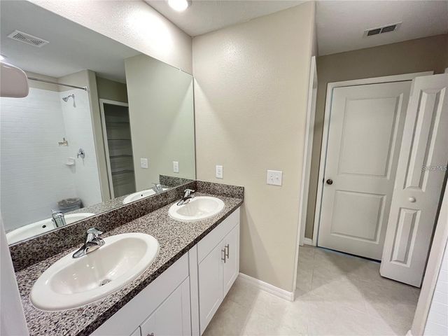 31454 BARREL WAVE WAY, Wesley Chapel, FL 33545