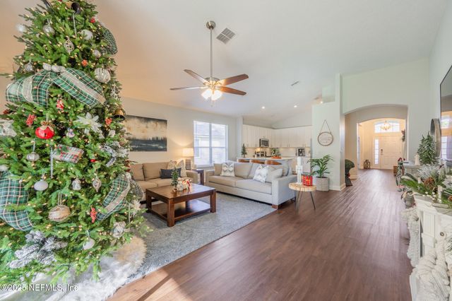 2065 TRAILING PINES Way, Fleming Island, FL 32003