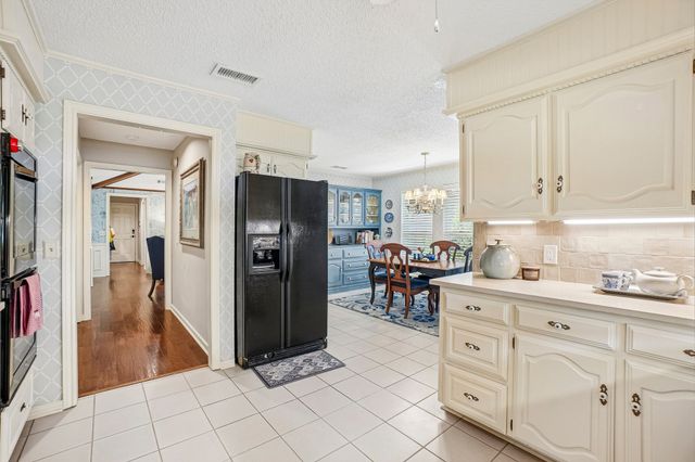 12929 Jasoncrest Trail, Dallas, TX 75243