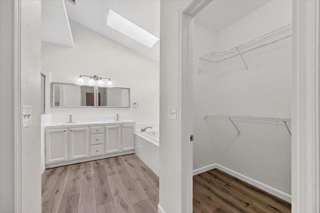 2228 E Yeargin Drive, Fresno, CA 93720
