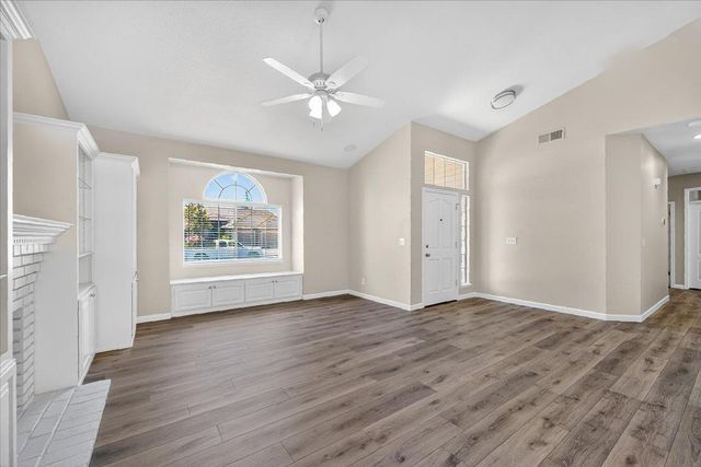 2228 E Yeargin Drive, Fresno, CA 93720
